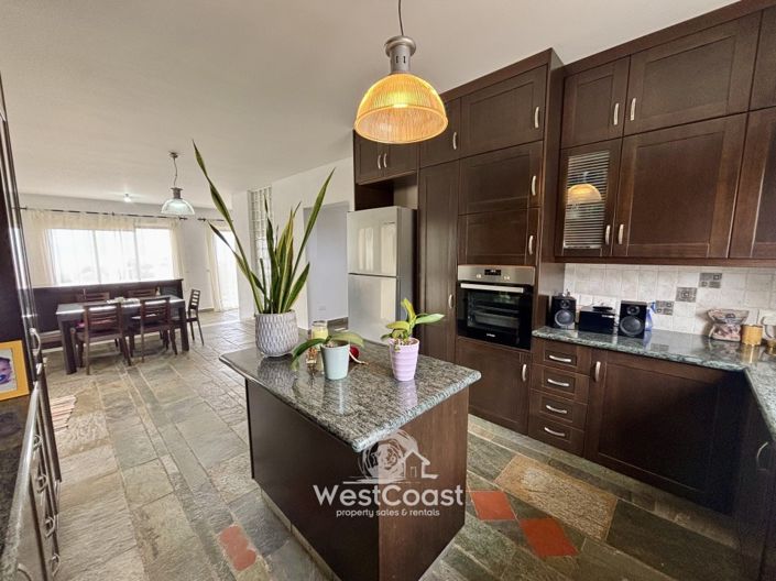 Image No.6-3 Bed Villa for sale