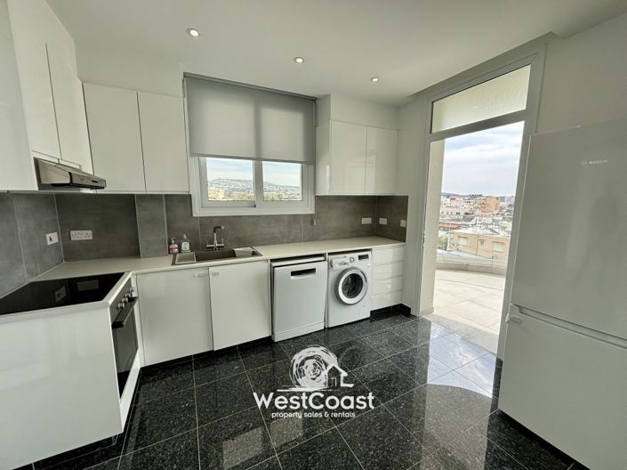 Image No.4-Penthouse de 2 chambres à vendre à Paphos