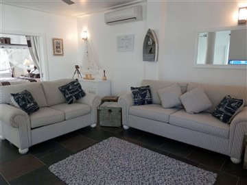lounge3-scaled