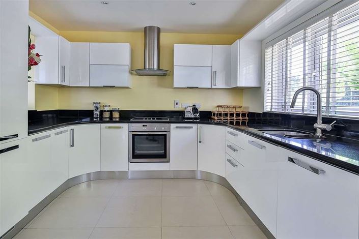 Image No.8-Maison de ville de 4 chambres à vendre à Cap Estate