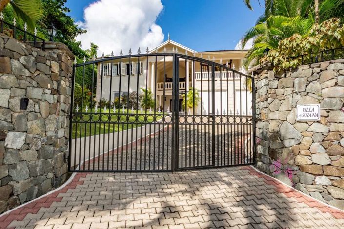 Image No.3-Villa de 5 chambres à vendre à Marigot Bay