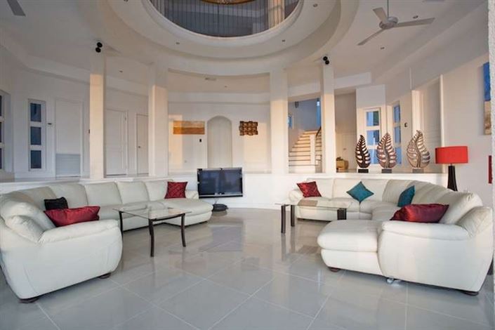 Image No.2-6 Bed Villa for sale