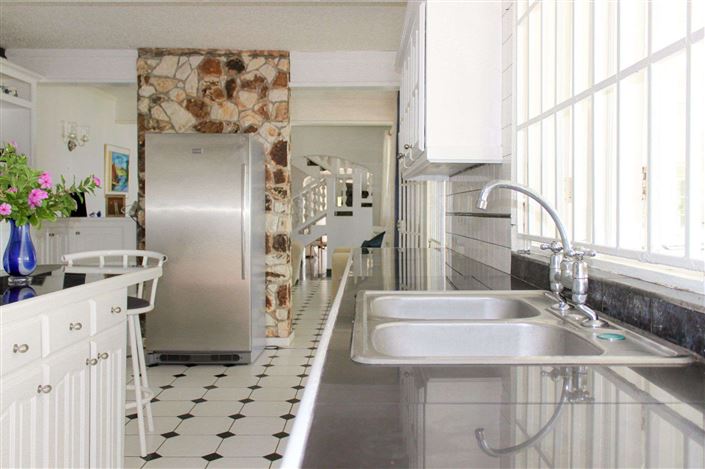 Image No.16-5 Bed Villa for sale