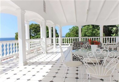 23-balcony