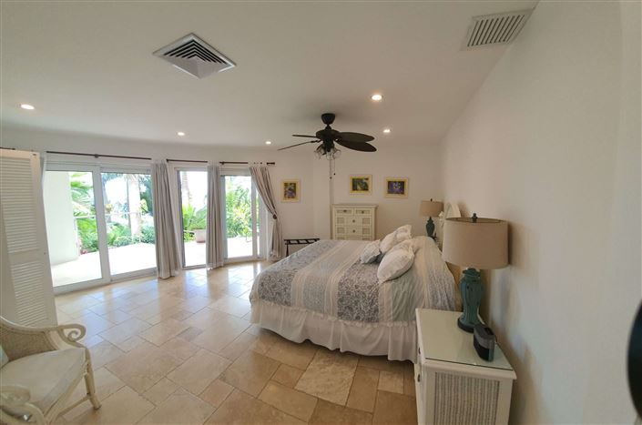 Image No.21-Villa de 6 chambres à vendre à Marigot Bay