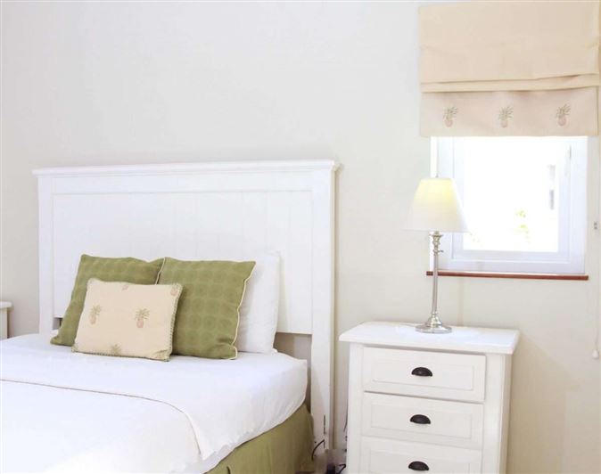 Image No.10-2 Bed Villa for sale