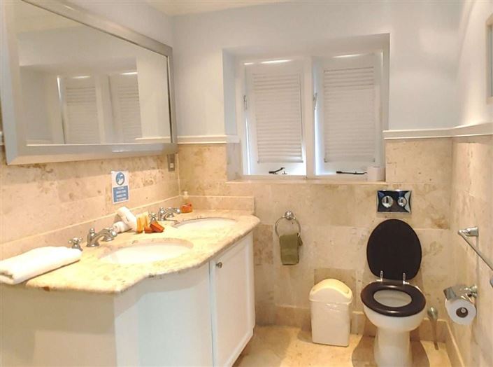 Image No.11-Maison de ville de 4 chambres à vendre à Cap Estate