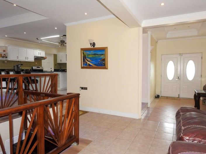 Image No.2-4 Bed Villa for sale