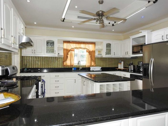 Image No.4-4 Bed Villa for sale