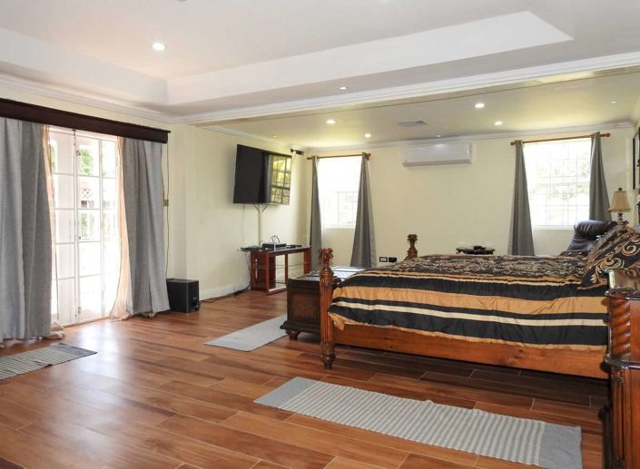 Image No.9-4 Bed Villa for sale