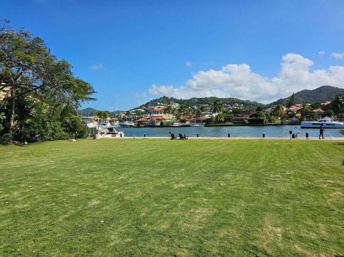 Image No.2-Maison de ville de 2 chambres à vendre à Rodney Bay