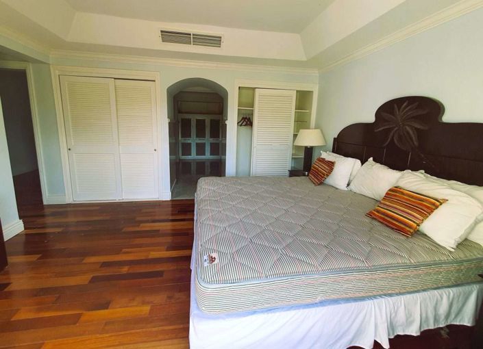 Image No.15-3 Bed Townhouse for sale