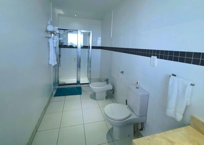 Image No.13-3 Bed Townhouse for sale