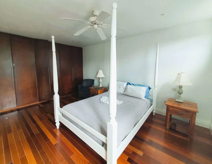 Image No.14-3 Bed Townhouse for sale