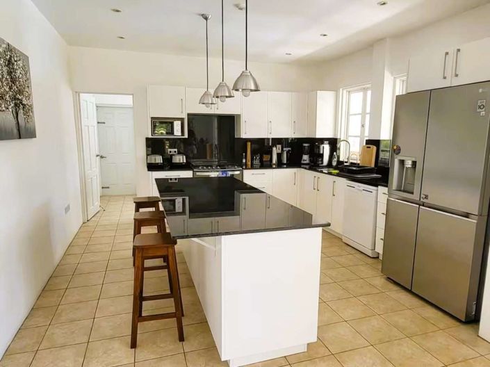 Image No.7-3 Bed Villa for sale