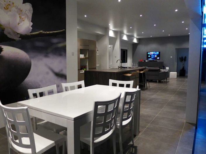 Image No.30-Villa for sale