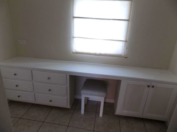 Image No.10-1 Bed Townhouse for sale