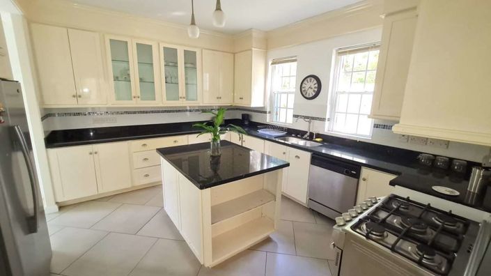 Image No.7-3 Bed Villa for sale