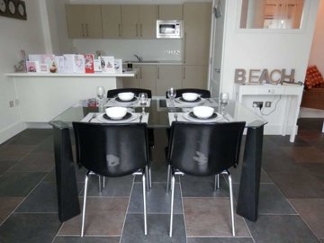 dining3-scaled
