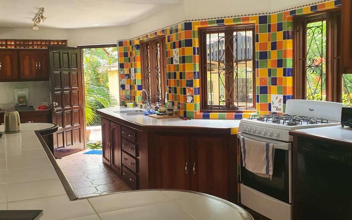 Image No.2-Villa for sale