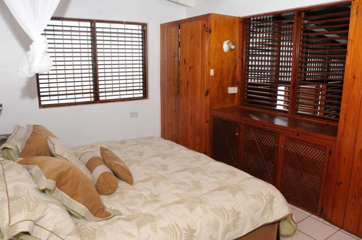 Image No.11-Villa for sale