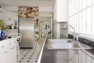 12-kitchen