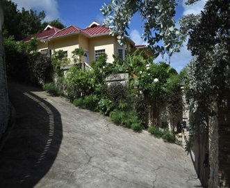 1 - , Villa