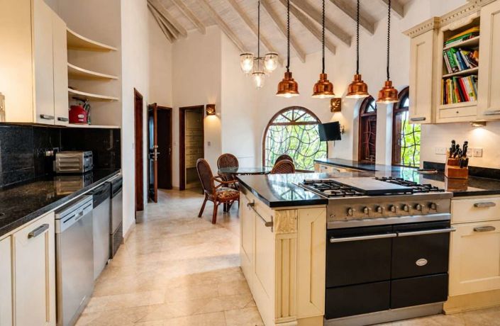 Image No.9-Villa for sale