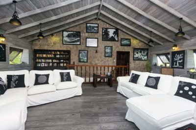 cap026-living-room-2-scaled-1-scaled