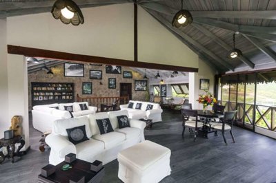 cap026-living-room-scaled-1-scaled
