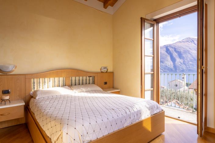 Image No.8-2 Bed Semi-Detached for sale