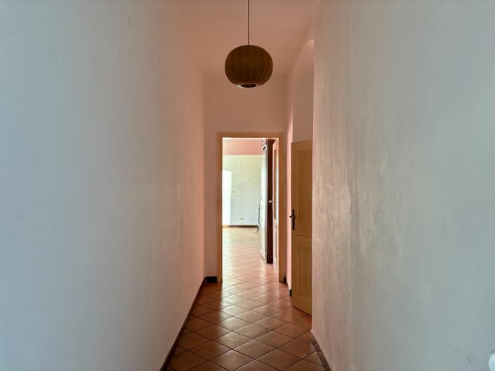 Image No.23-2 Bed Apartment for sale