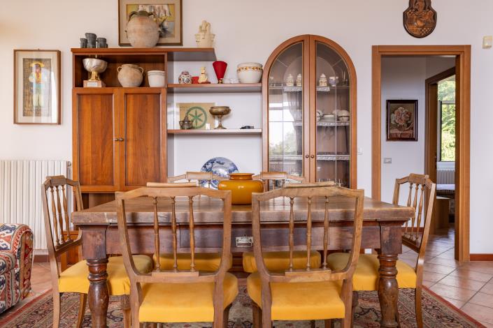 Image No.21-4 Bed House for sale