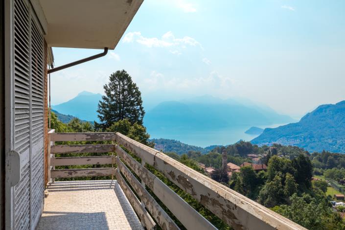 Image No.25-4 Bed House for sale