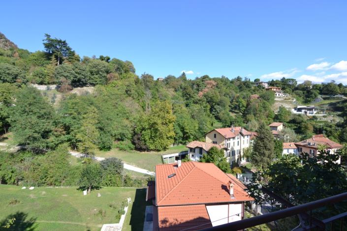 Image No.10-2 Bed House for sale