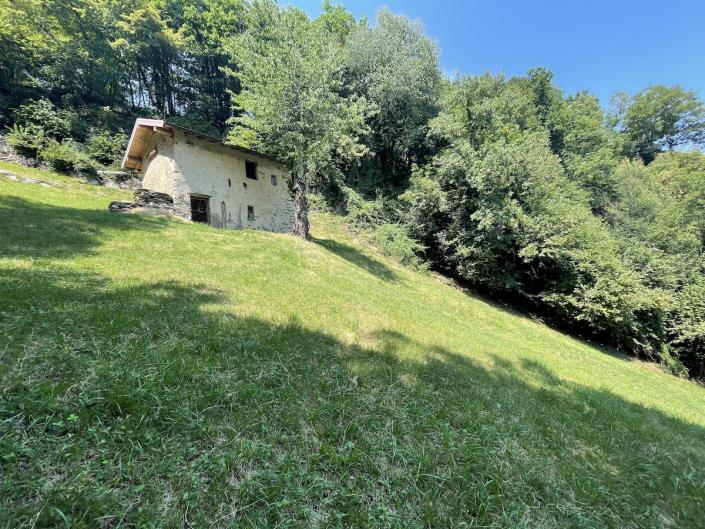 Image No.14-2 Bed House for sale