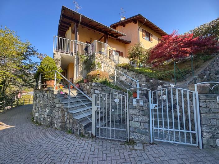 Image No.1-4 Bed Apartment for sale