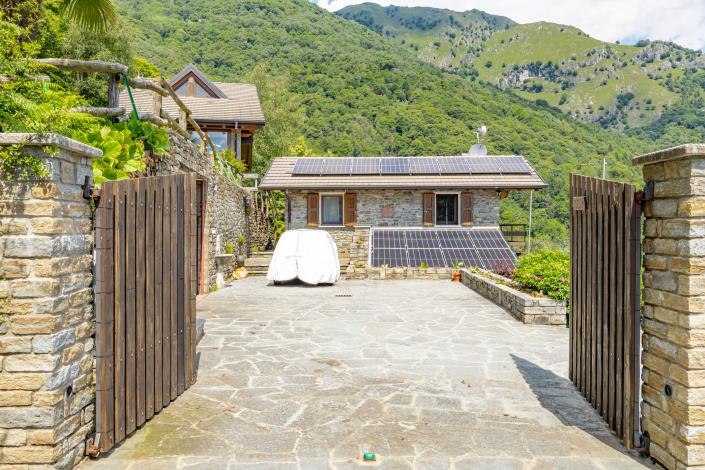 Image No.8-2 Bed House for sale