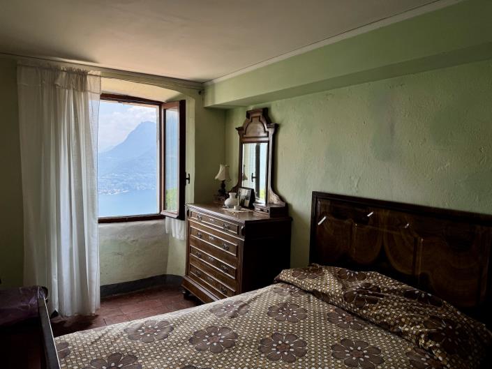 Image No.19-5 Bed Apartment for sale