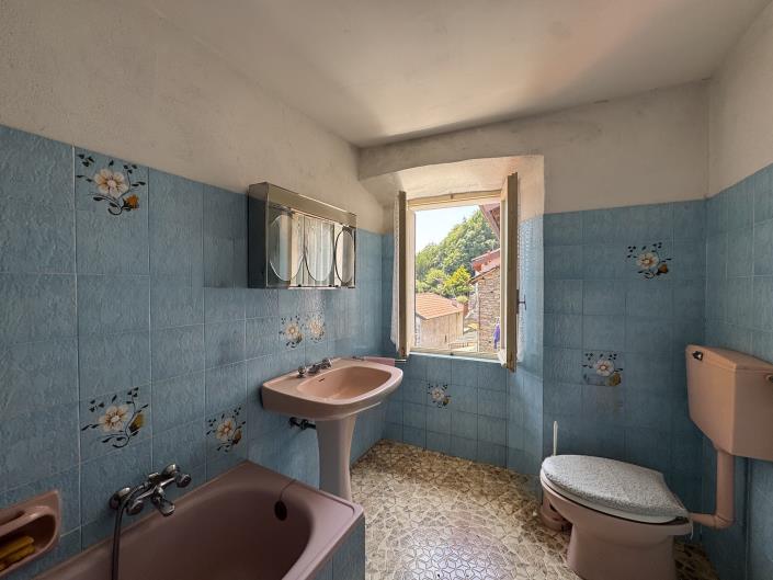 Image No.22-5 Bed Apartment for sale