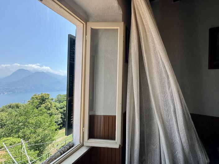 Image No.16-5 Bed Apartment for sale