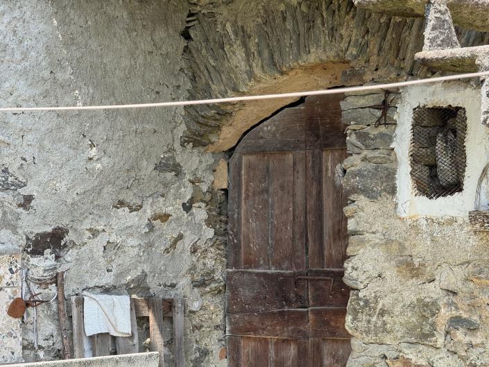 Image No.38-5 Bed Apartment for sale