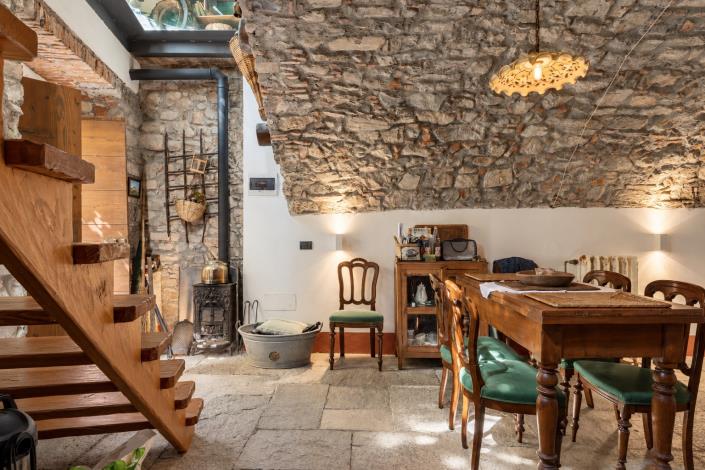 Image No.13-3 Bed Townhouse for sale