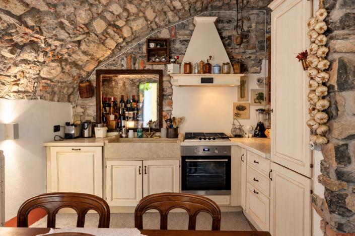 Image No.14-3 Bed Townhouse for sale