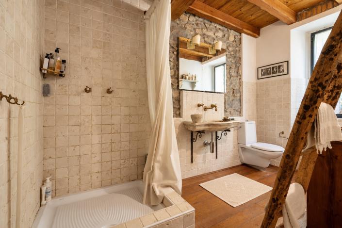 Image No.23-3 Bed Townhouse for sale