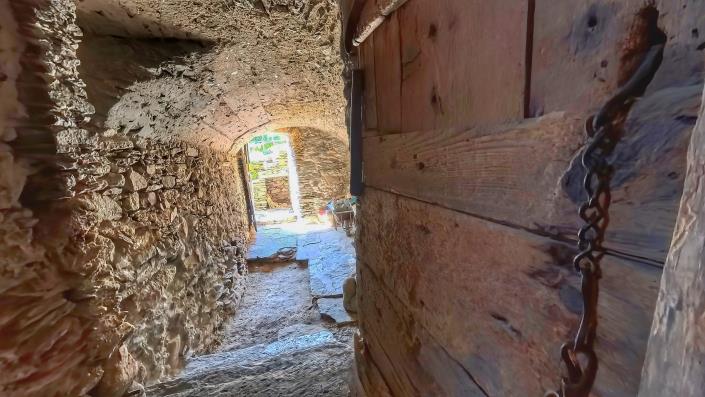 Image No.3-4 Bed House for sale