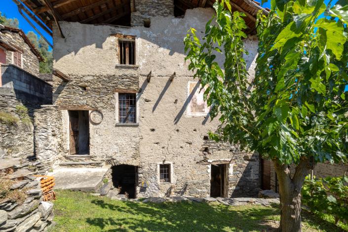 Image No.4-4 Bed House for sale