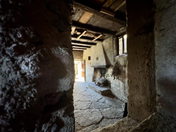 Image No.22-4 Bed House for sale