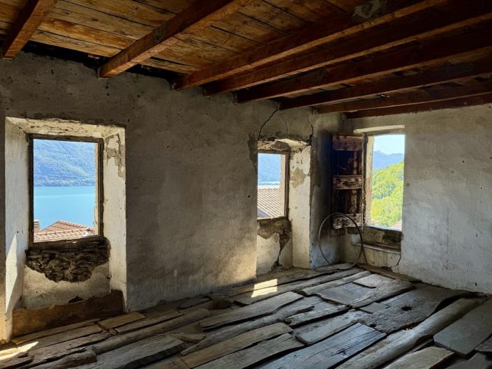 Image No.38-4 Bed House for sale