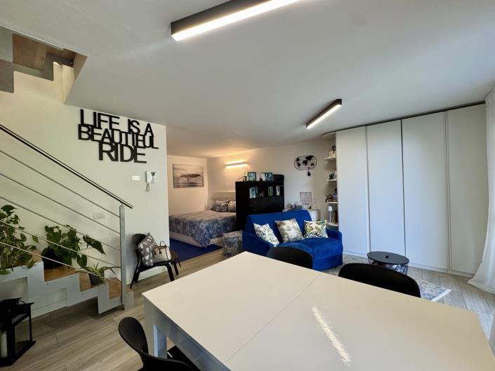 Image No.12-2 Bed Apartment for sale